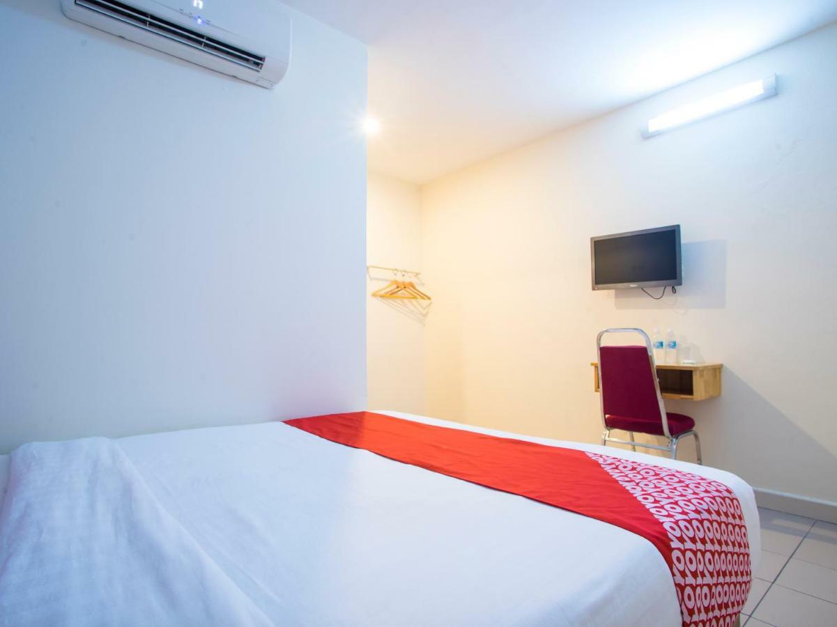 Oyo 982 Hotel Sk Kajang Buitenkant foto